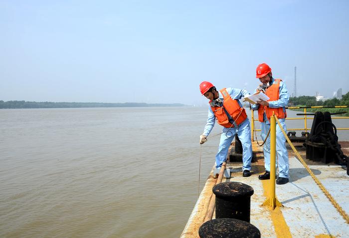 ������ɽ���������B(t��i)���I(y��)�@·�W(w��ng)���G�������ں��y�L���ں��D������